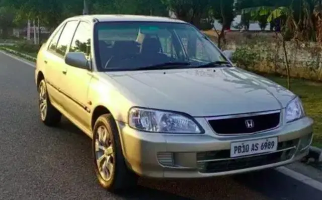 Honda City ZX GXi 2001