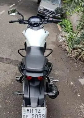 Bajaj Dominar 400 ABS 2017
