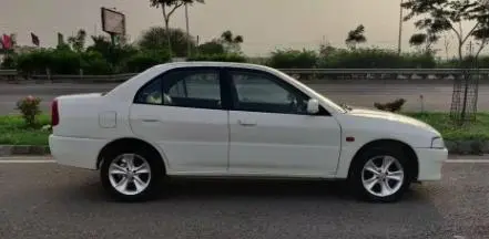 Mitsubishi Lancer LXD 2.0 2010