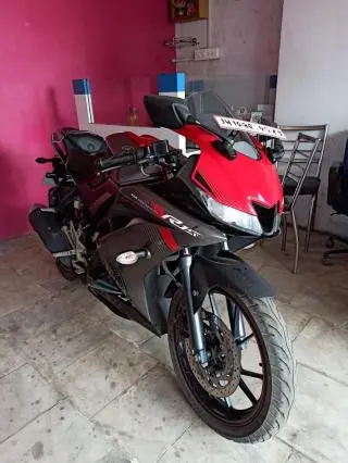 Yamaha YZF-R15 V3 MOTO GP EDITION 2018