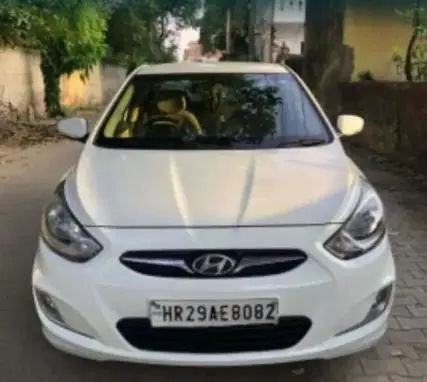 Hyundai Verna 1.6 CRDI SX 2013