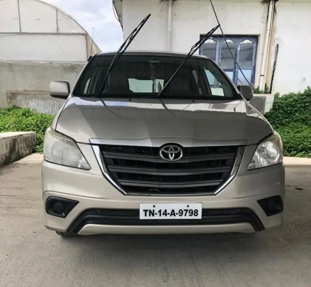 Toyota Innova 2.5 G 7 STR BS IV 2014