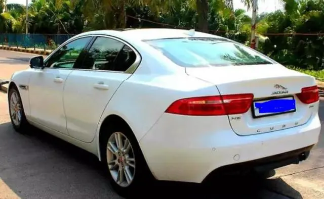 Jaguar XE Prestige 2017