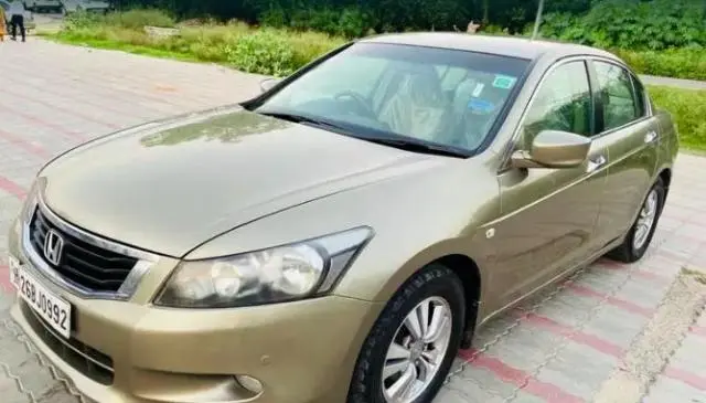 Honda Accord 2.4 Elegance MT 2011