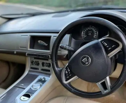 Jaguar XF 2.2 DIESEL 2014