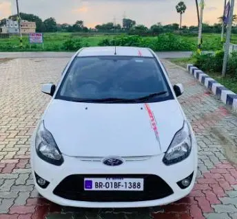 Ford Figo 1.4 TDCI TITANIUM 2012