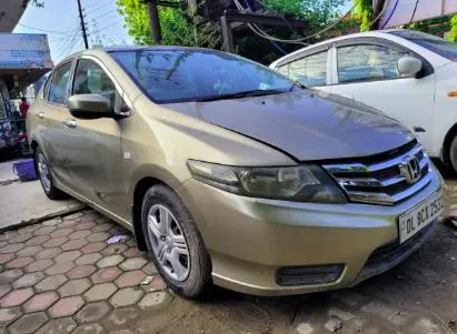 Honda City S i-VTEC 2011