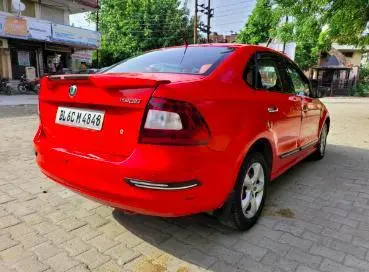 Skoda Rapid ELEGANCE 1.6 TDI MT 2013