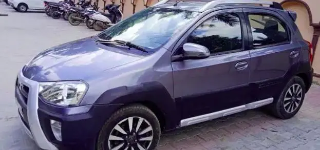 Toyota Etios Cross 1.2 G 2016