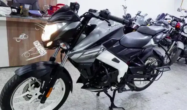 Bajaj Pulsar NS160 Rear Disc ABS FI BS6 2021