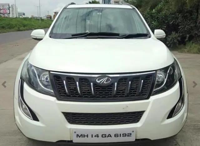 Mahindra XUV500 W10 2WD MT 2017