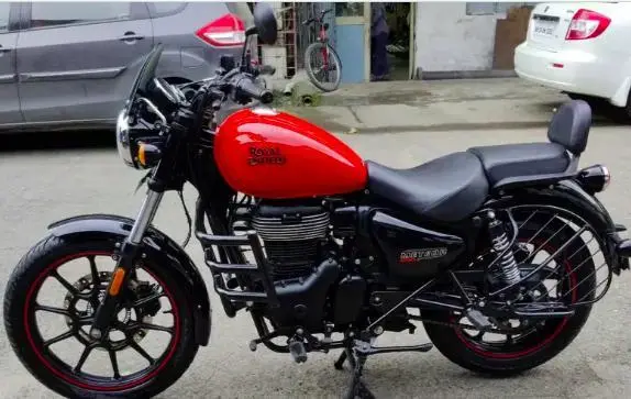 Royal Enfield Meteor 350 Fireball 2021