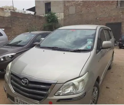 Toyota Innova 2.5 G 2015