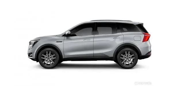 Mahindra XUV700 MX Petrol MT 5 STR 2021