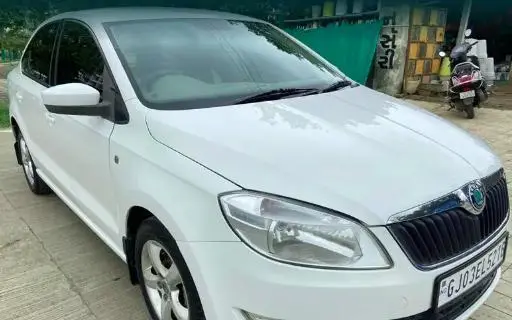 Skoda Rapid 1.6 MPI Elegance 2012