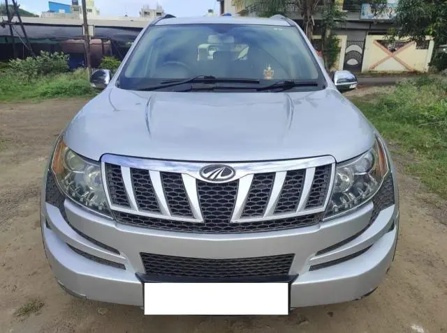 Mahindra XUV300 W6 Diesel AMT 2015