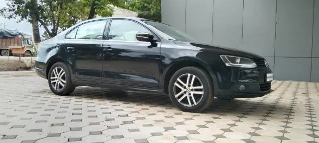 Volkswagen Jetta 2.0 TDI Highline AT 2012