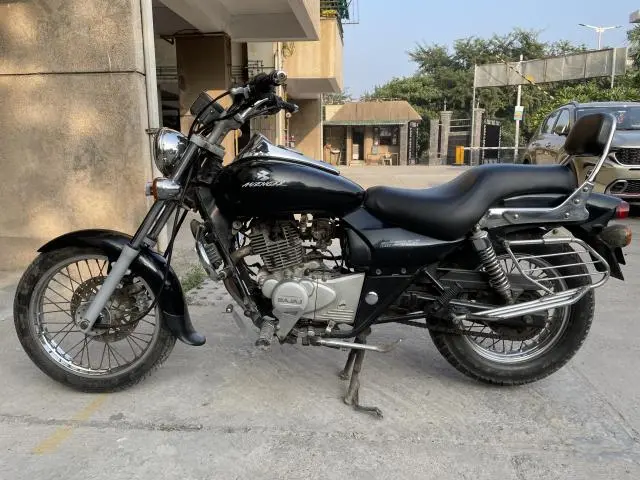 Bajaj Avenger 220cc 2011