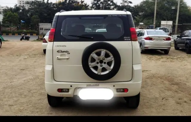 Mahindra Quanto C8 2015
