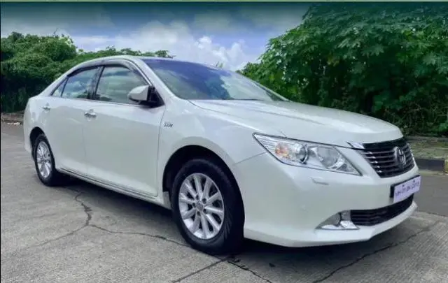 Toyota Camry 2.5 G 2013