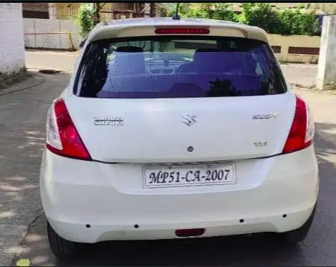 Maruti Suzuki Swift VXi 2016