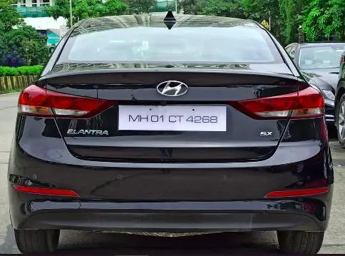 Hyundai Elantra 2.0 SX (O) AT 2017