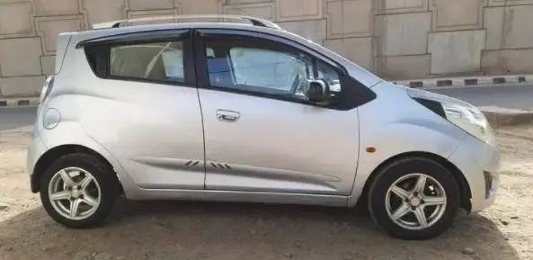 Chevrolet Beat LT Petrol 2012