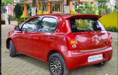 Toyota Etios Liva G 2012