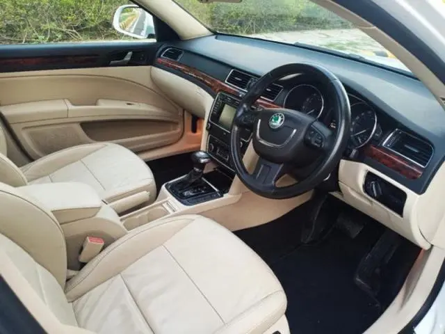 SKODA SUPERB Elegance 1.8 TSI AT 2013