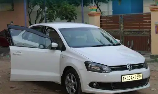 Volkswagen Vento 1.5 TDI Highline Plus 2013