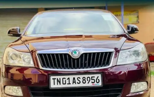 Skoda Laura ELEGANCE 2.0 TDI CR MT 2012