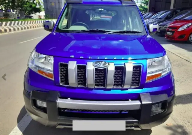 Mahindra TUV300 T8 AMT mHAWK100 2017