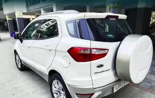 Ford EcoSport Titanium 1.5L TDCi 2015