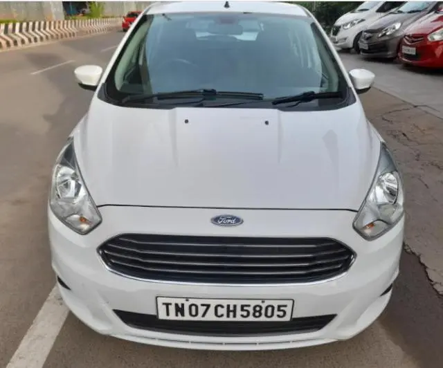 Ford Figo 1.2P TITANIUM MT 2016