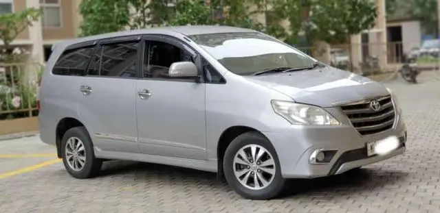 Toyota Innova 2.5 VX 7 STR BS III 2015