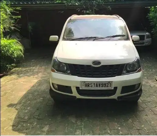 Mahindra Xylo E8 ABS BS IV 2013