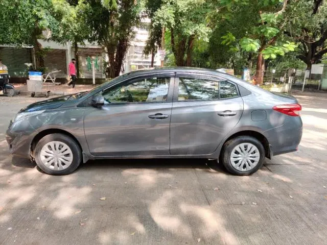 Toyota Yaris J MT 2019