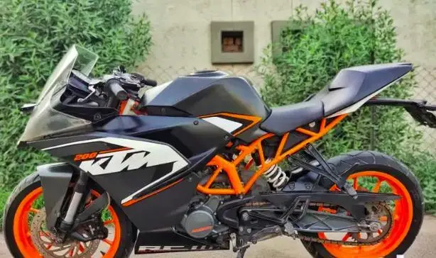 KTM RC 200cc 2015