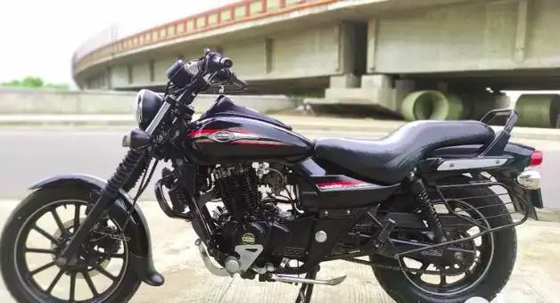 Bajaj Avenger Street 220 2016