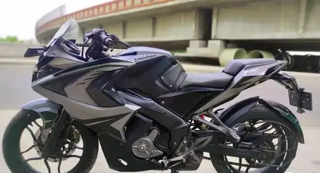 Bajaj Pulsar RS200 ABS 2017