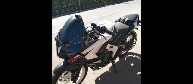 Bajaj Pulsar RS200 ABS 2021