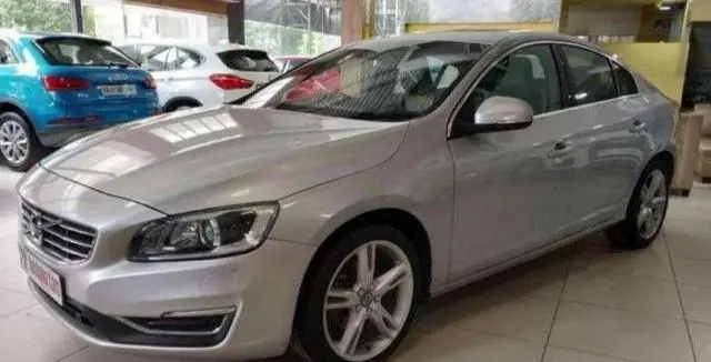 Volvo S60 D4 Momentum 2016