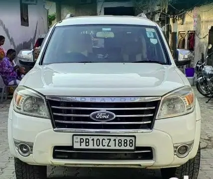 Ford Endeavour 2.5L 4x2 2010