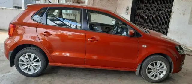 Volkswagen Polo Highline 1.2L (P) 2015
