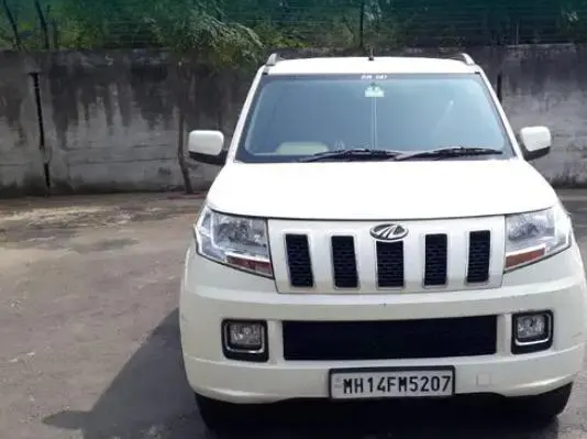 Mahindra TUV300 T8 2016