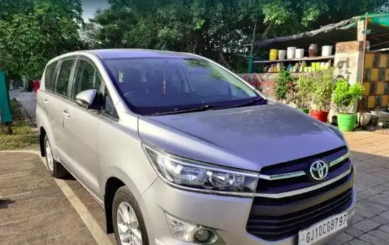 Toyota Innova Crysta 2.4 G 8 STR 2016