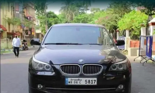 BMW 5 Series 525i 2010