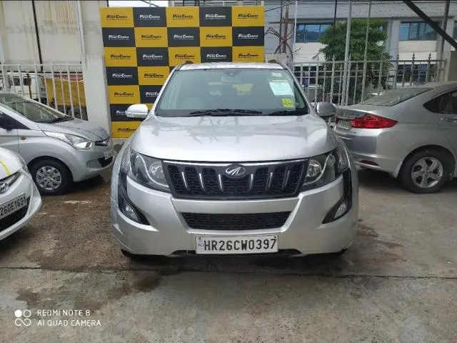 Mahindra XUV500 W4 2016