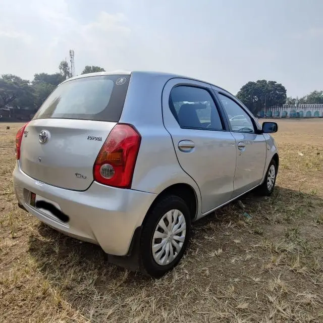 Toyota Etios Liva GD 2013