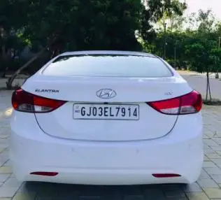 Hyundai Elantra 1.6 SX MT 2012